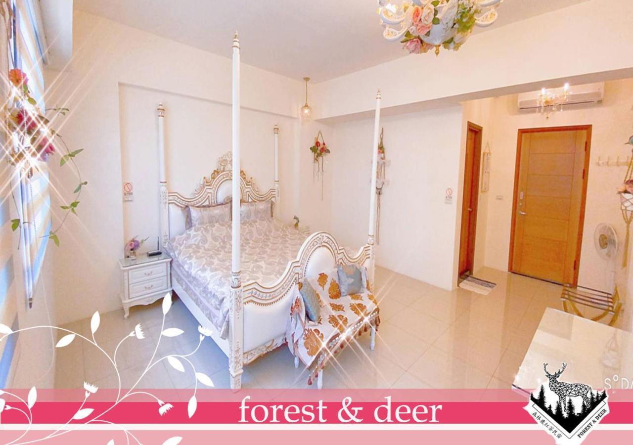 Forest Deer Black Tea Homestay Тайнань Экстерьер фото